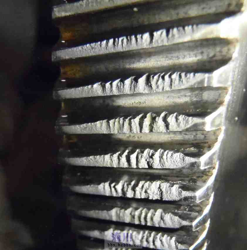 调速器传动齿轮磨损图片